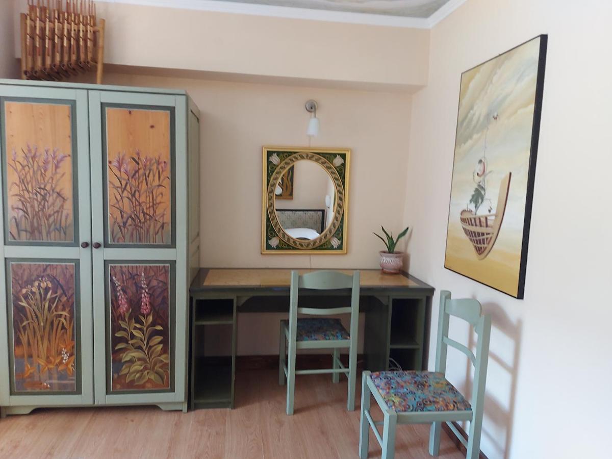 Varias Art House Kallirakhi Luaran gambar