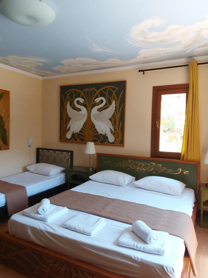 Varias Art House Kallirakhi Luaran gambar