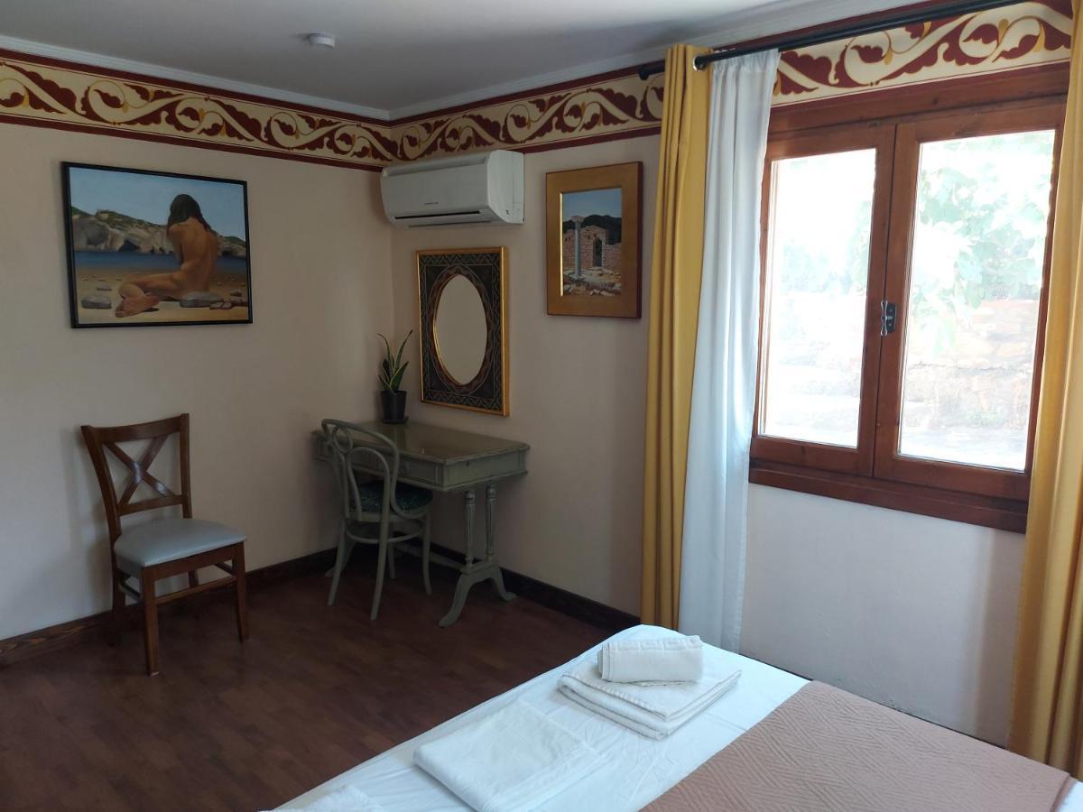 Varias Art House Kallirakhi Luaran gambar